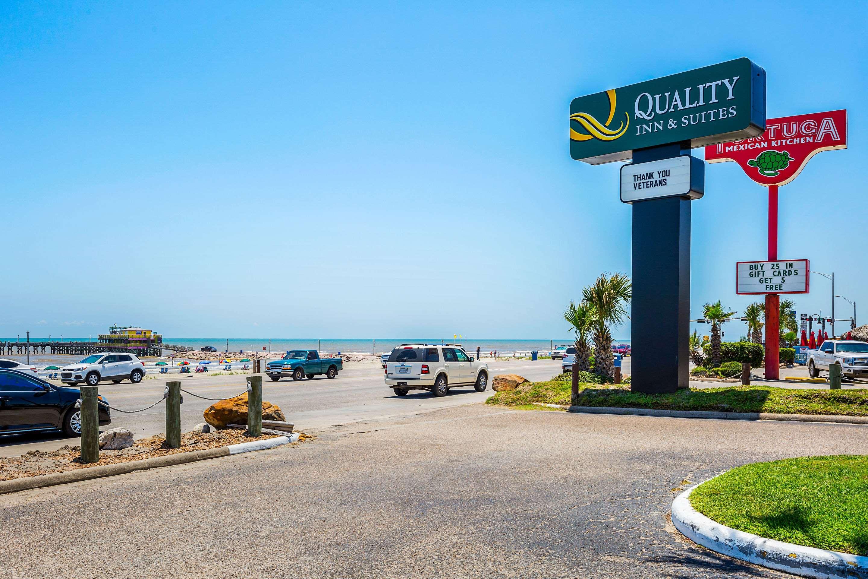Quality Inn & Suites Galveston - Beachfront Exterior photo