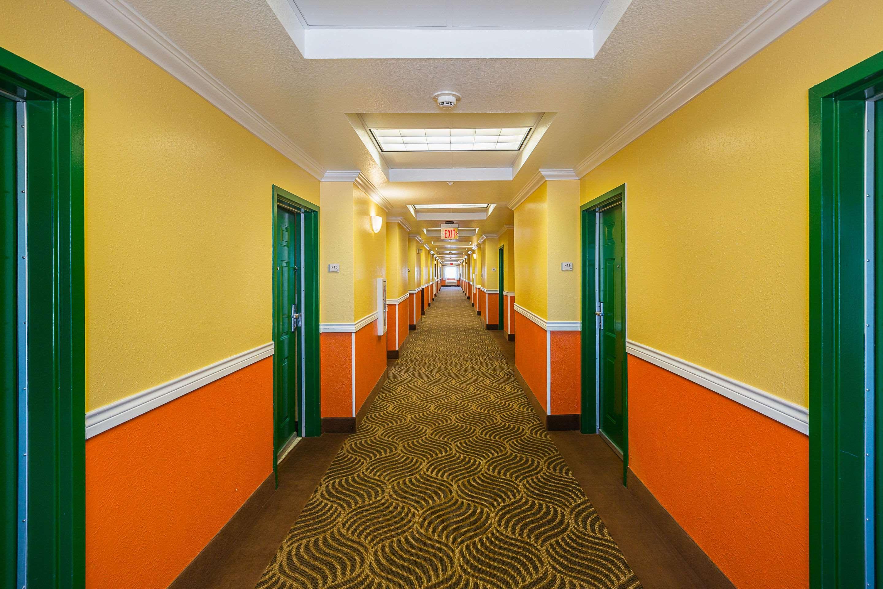 Quality Inn & Suites Galveston - Beachfront Exterior photo